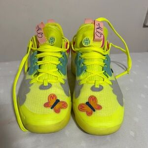 Colorful Men’s Sneakers with Butterfly Design